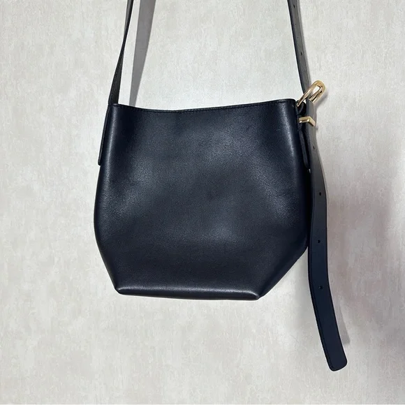 NWT Madewell Women’s The Essential Mini Bucket Tote Bag Crossbody Leather Black - Picture 4 of 16